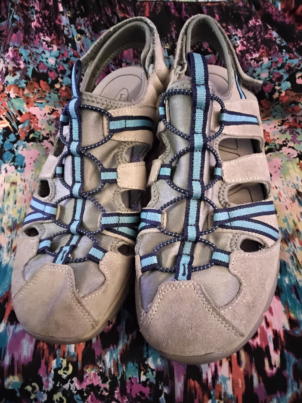 Lands End Women's size 9 medium closed toed water hiking sandals gray & blue
